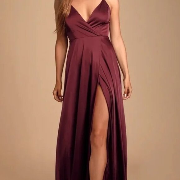 Lulu's Ode to Love Burgundy Satin Maxi Dress Medium Wedding Holiday Bridesmaid - Picture 1 of 10